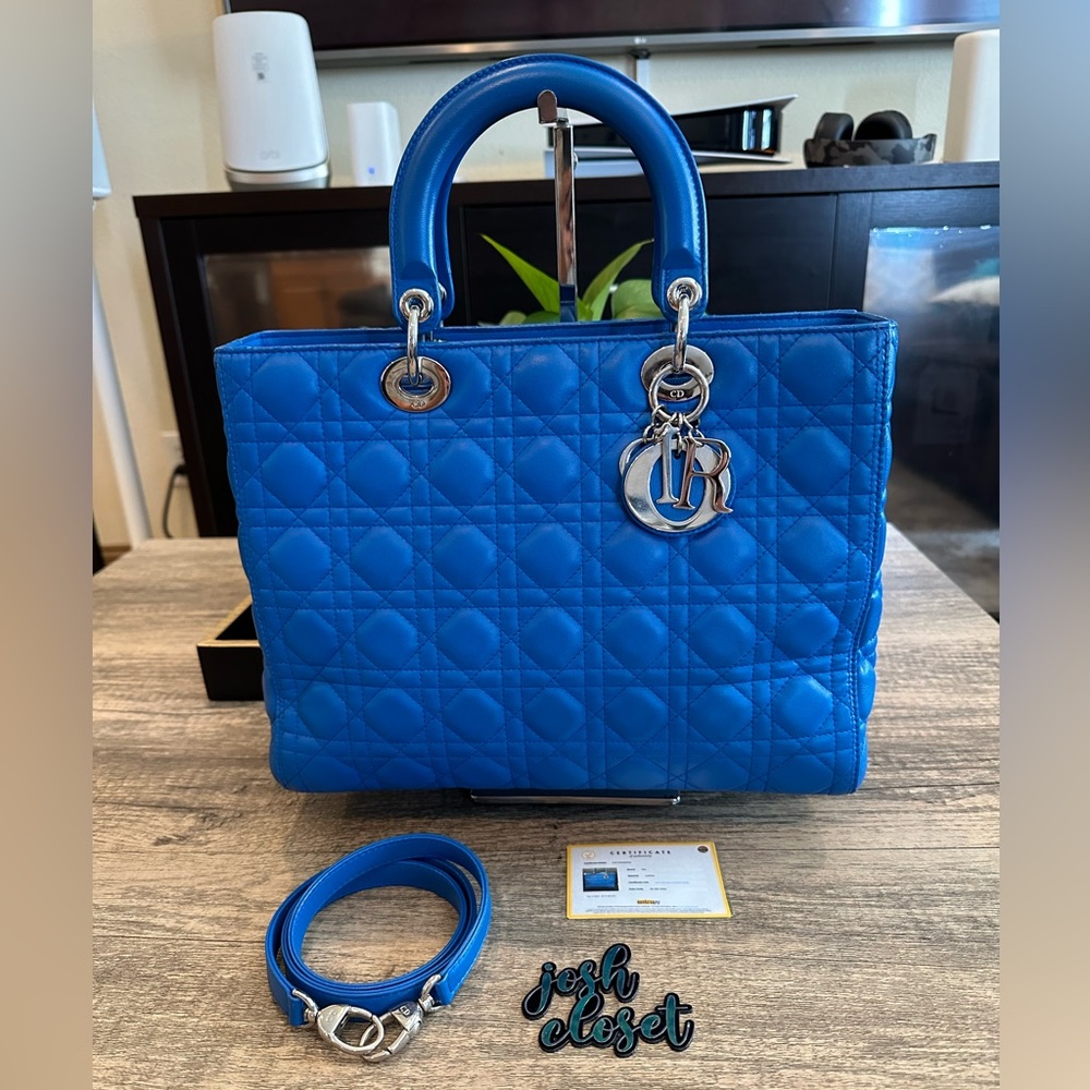 Lady Dior large in blue color